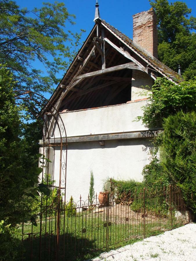 Ancien Pavillon De Chasse Du Chateau De Chaumont Sur Loire Villa Exterior foto