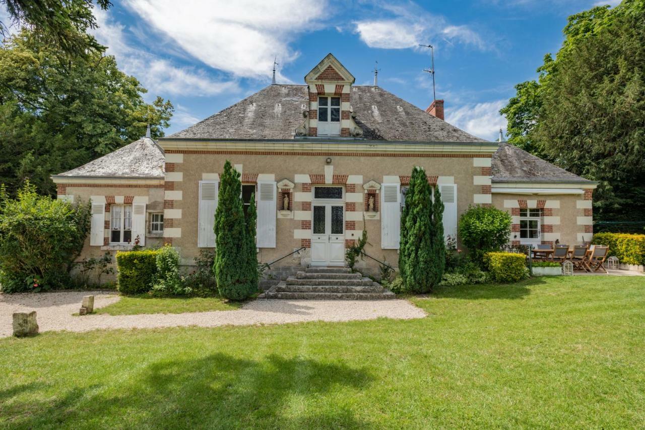 Ancien Pavillon De Chasse Du Chateau De Chaumont Sur Loire Villa Exterior foto